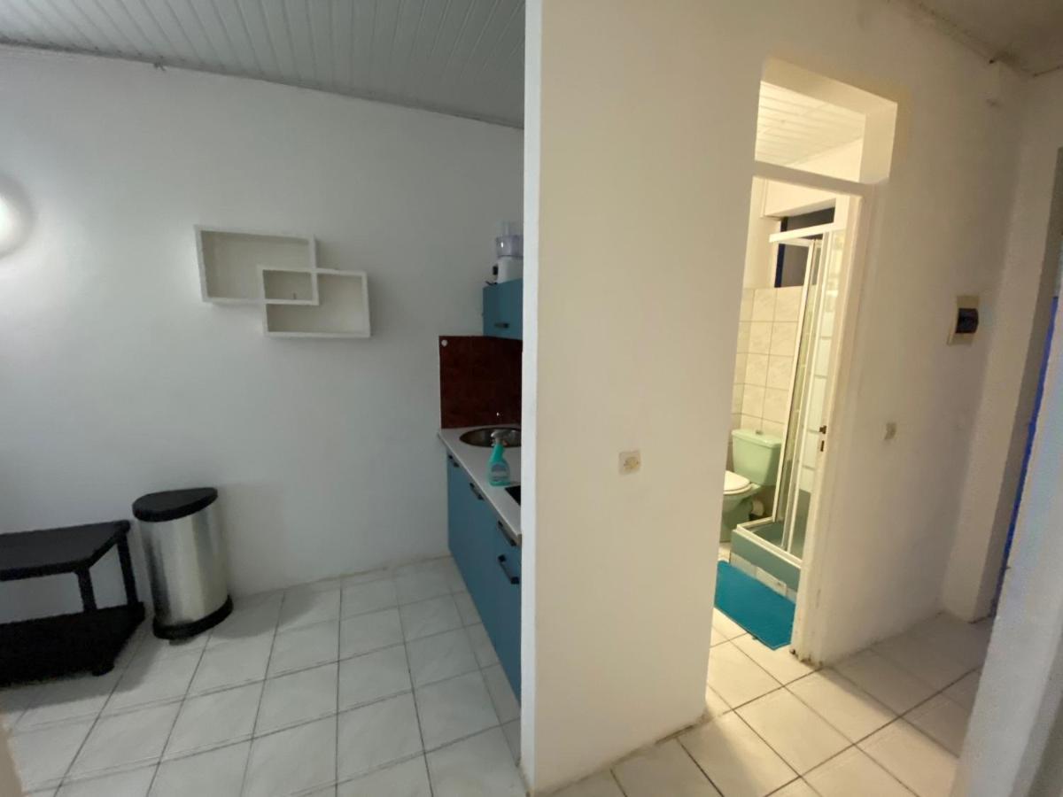 Appartements Les Pieds Dans L'Eau เลส์ทรัวส์-ซีเลต์ ภายนอก รูปภาพ